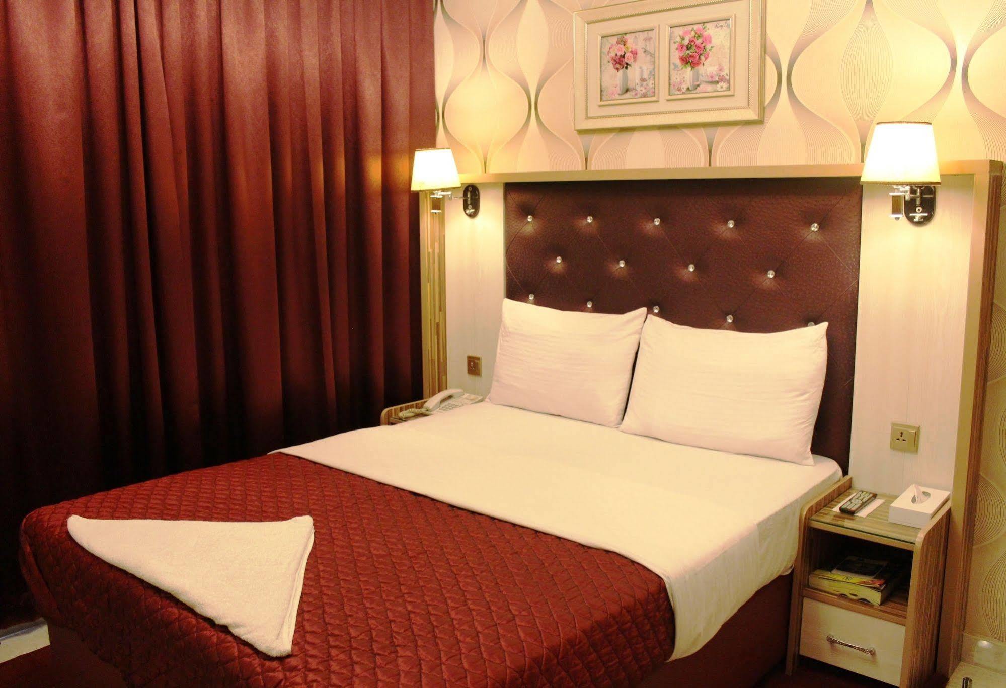 Sutchi Hotel Dubai Exterior foto